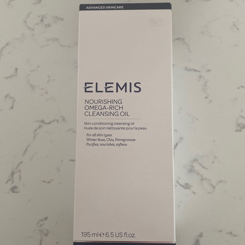 195ML Elemis nourishing omega-rich cleansing oil.